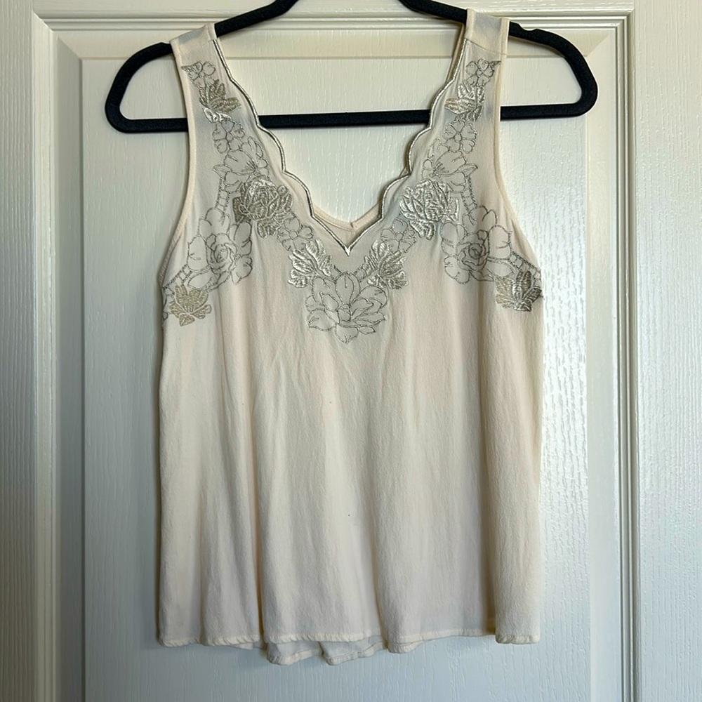 Buckle embroidered tank top XS cream color